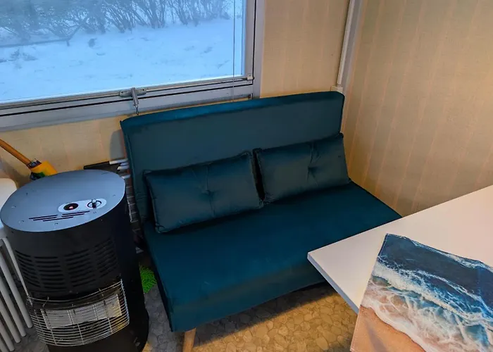 Campingplatz Wohnwagen Mit Feststehendem Vorzelt *